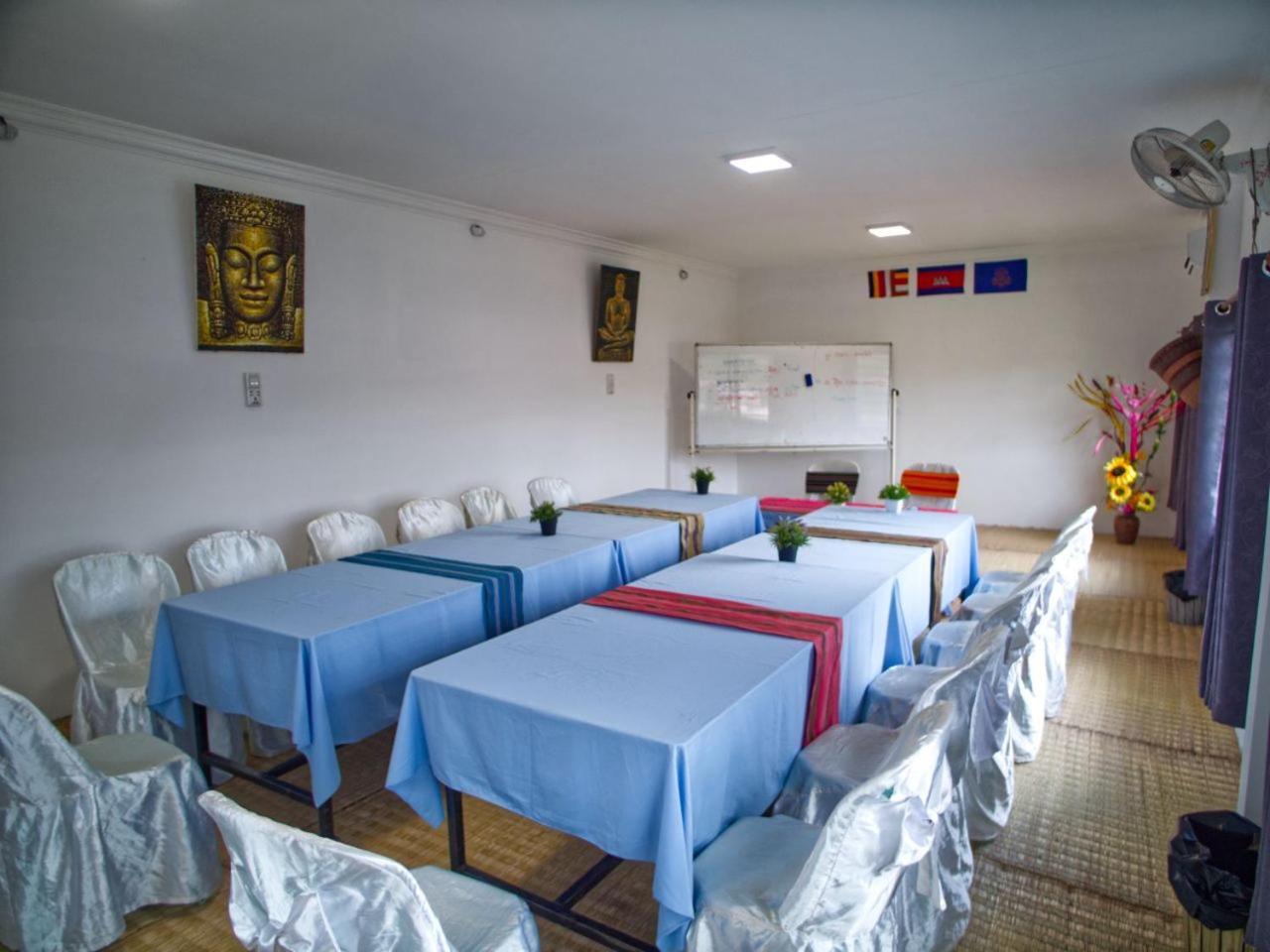 Manel Guesthouse And Restaurant Sen Monorom Exterior photo